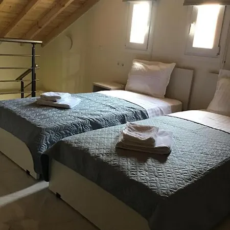 Holiday home Natalia House *